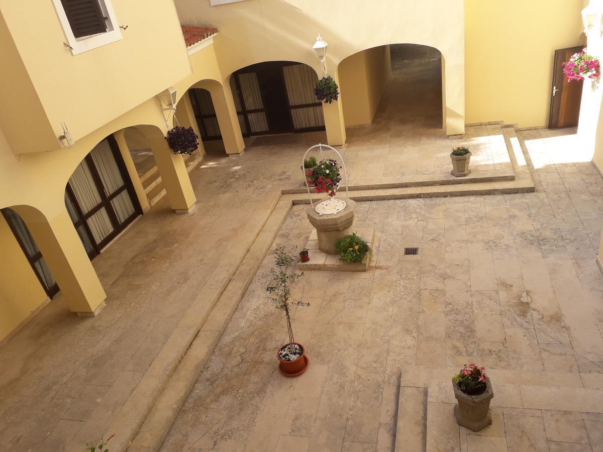 Apartments And Rooms Haludovo - Ribarsko Selo Малинска Екстериор снимка