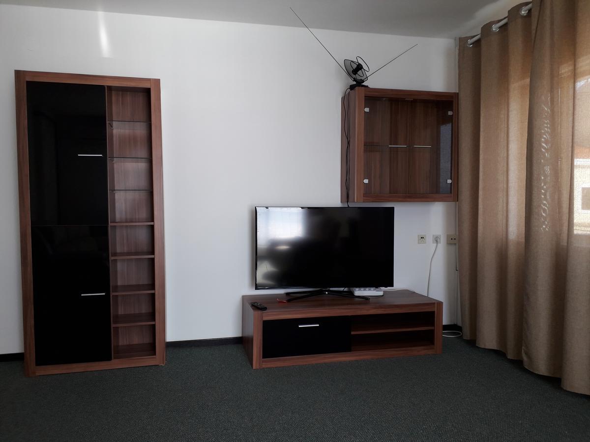 Apartments And Rooms Haludovo - Ribarsko Selo Малинска Екстериор снимка