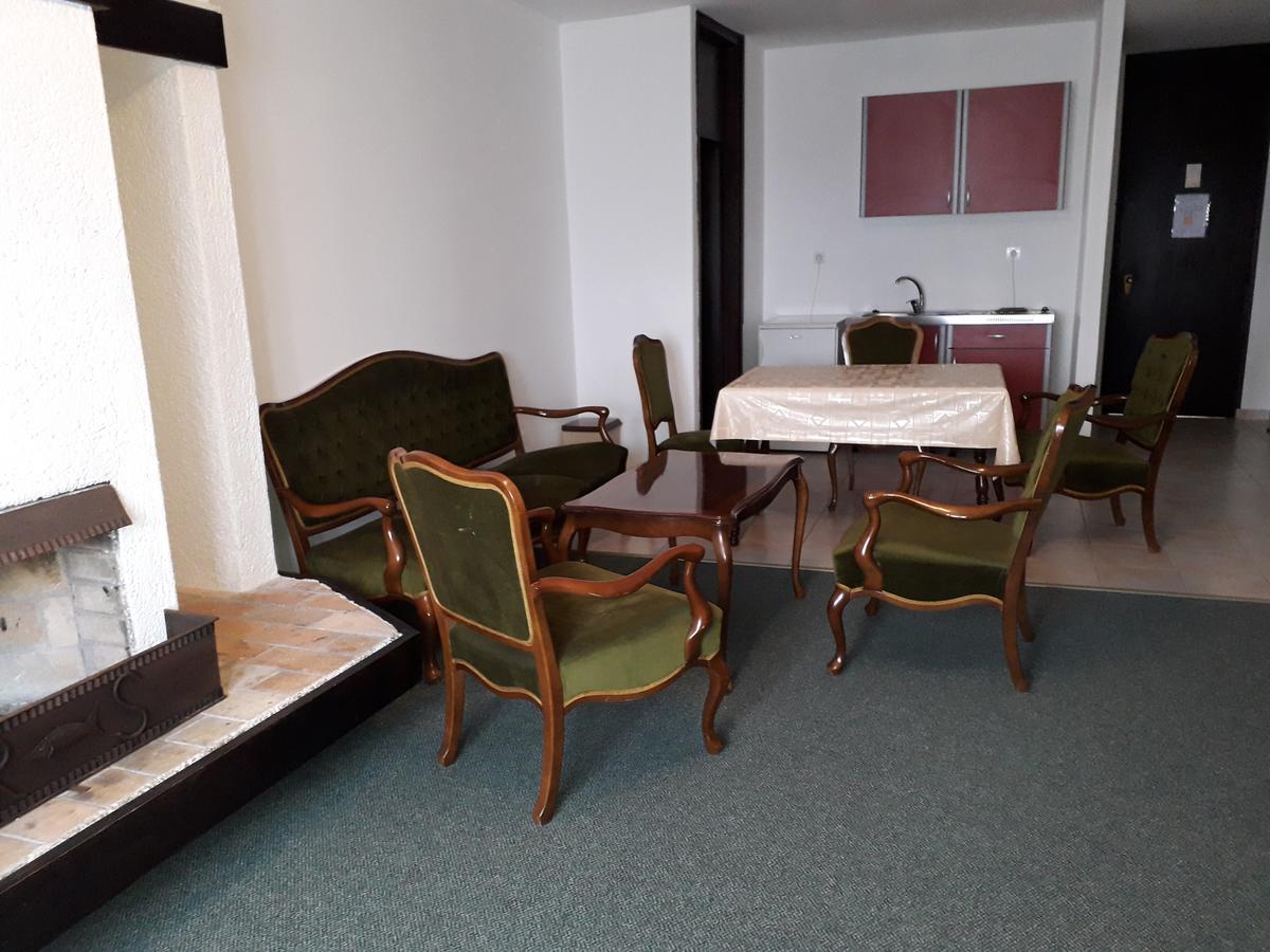 Apartments And Rooms Haludovo - Ribarsko Selo Малинска Екстериор снимка